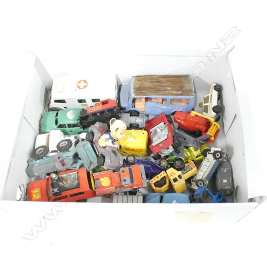 BOX ASSORTED DIE CAST CARS; LESNEY / MATCHBOX ETC. VARIOUS CONDITION